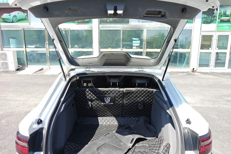 Used Baojun RC-5 2020 1.5T Manual Smart Luxury Edition Trunk