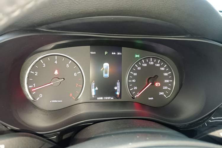Used BYD Song MAX 2019 1.5T Automatic Smart Connect ZhiLian RuiDong 6-Seater China V Standard Instrument Cluster