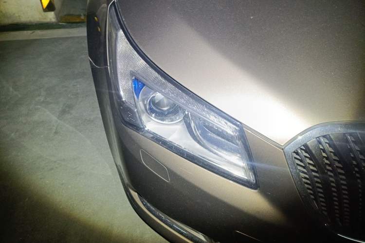 Used Buick LaCrosse 2013 2.4L SIDI Luxury Comfort Edition Right Front Headlight