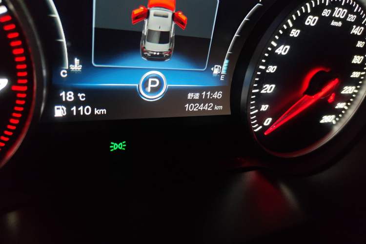 Used Hongqi H5 2020 1.5T DCT Flagship Edition Odometer Close Up