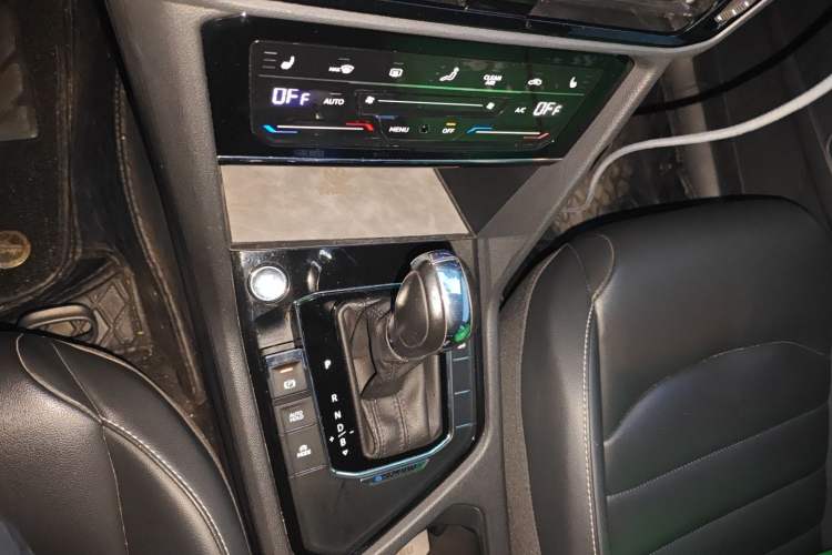 Used Volkswagen Tharu New Energy 2021 Panoramic Deluxe Edition Gear Lever