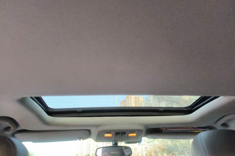 Used Chevrolet Malibu 2012 2.0L Automatic Luxury Edition Headliner