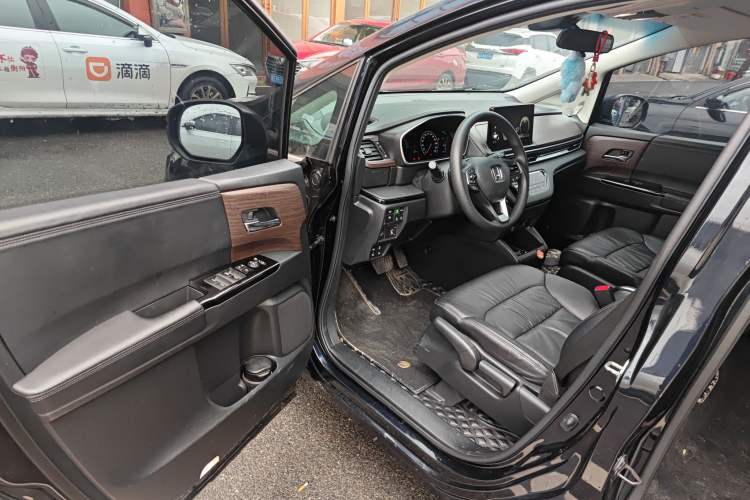 Used Honda Odyssey 2022 2.0L eHEV Sharp Smart Edition Driver Seat