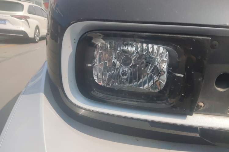 Used Baojun KiWi EV 2021 Designer Lithium Iron Phosphate
