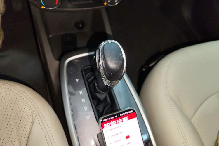 Used Chevrolet Lova RV 2016 1.5L Automatic Comfort Edition
