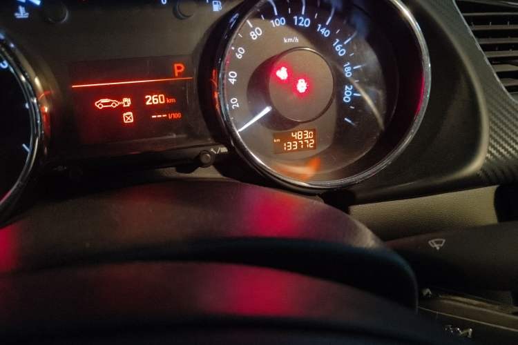 Used Peugeot 3008 2015 2.0L Automatic Classic Edition
