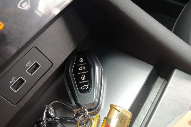 Used JETOUR X90 PLUS 2021 1.5T Manual Villa 7-Seater Vehicle Key