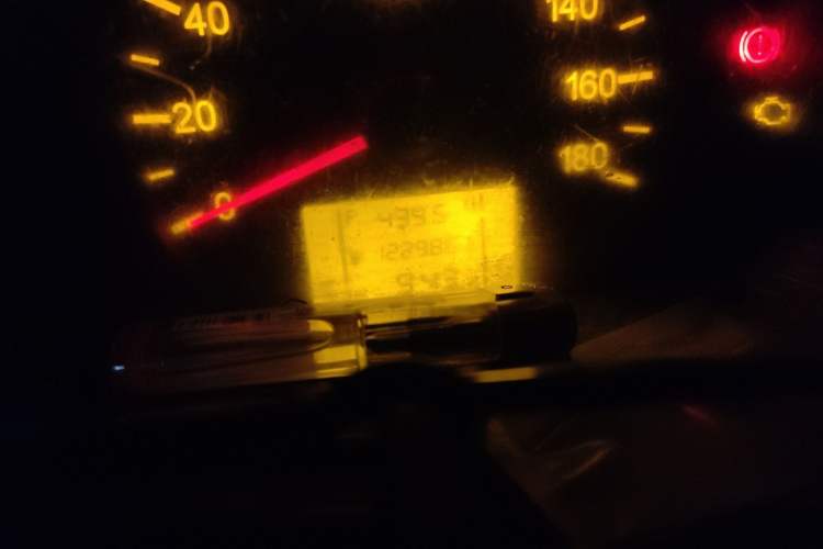 Used Wuling Zhiguang 2010 1.0L Base Version Odometer Close Up