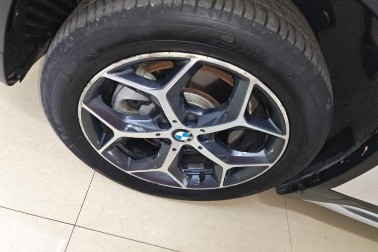 Used BMW X1 2018 xDrive20Li Luxury Edition Left Front Wheel Hub