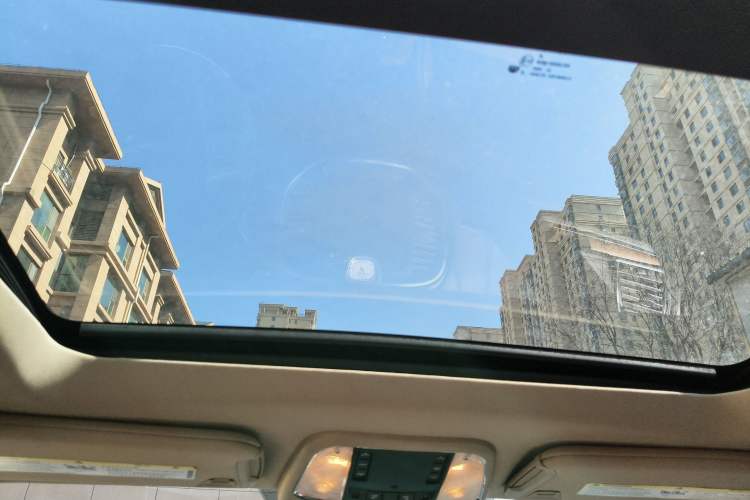 Used Chrysler 300C 2012 3.6L Luxury Edition
