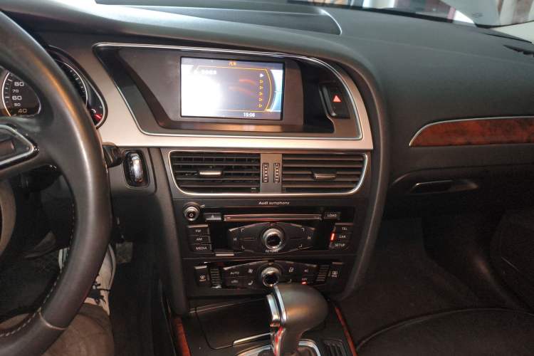 Used Audi A4L 2013 35 TFSI Automatic Standard Model
