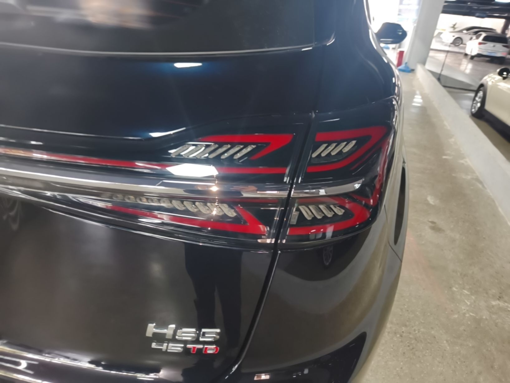 Hongqi HS5 2026 Model 2.0T Two-Wheel Drive Qi Xiang Pro Edition — снимка 9