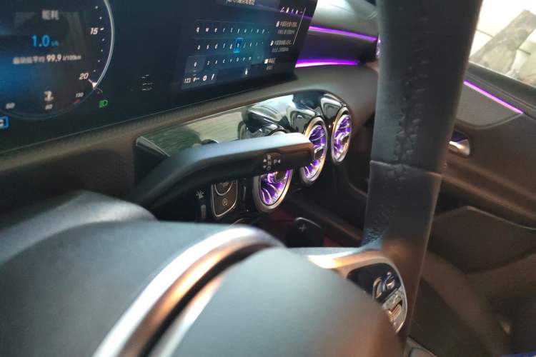 Used Mercedes-Benz A-Class 2022 Restyled A 180 L Sport Sedan Gear Lever