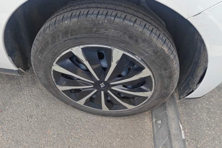 Used JMEV Xiao Qilin 2024 201 km Luxury Version
