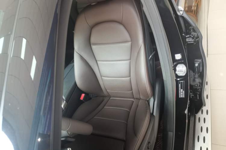 Used Mercedes-Benz GLC 2022 Refreshed GLC 300 L 4MATIC Dynamic Edition Prestige Version Left Front Seat