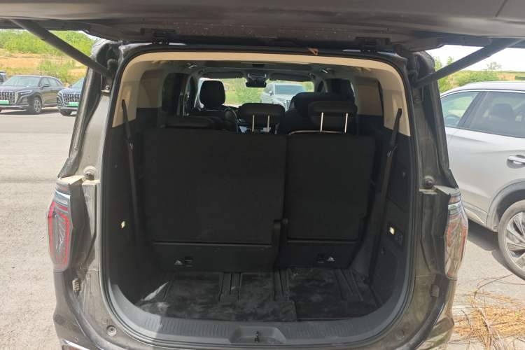 Used Hongqi HQ9 2023 2.0T Smart Connect Flagship Edition