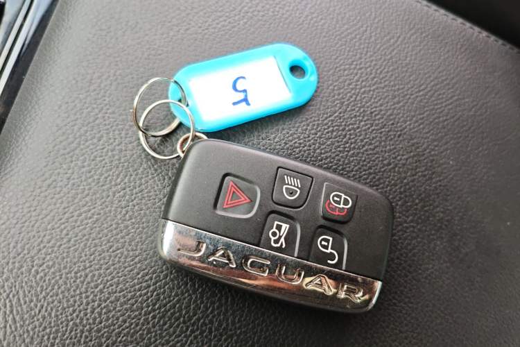 Used Jaguar XFL 2019 XFL 2.0T 200PS Two-Wheel-Drive Luxury Edition
