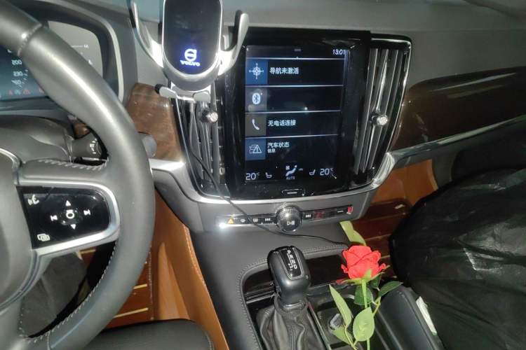 Used Volvo S90 2018 T4 Zhiyuan Edition
