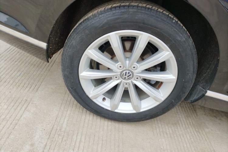 Used Volkswagen Magotan 2017 330TSI DSG Leading Model
