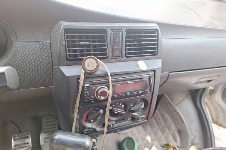 Used Wuling Rongguang 2011 1.2L Base Version