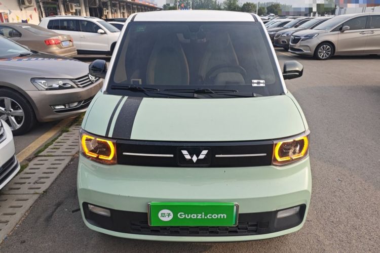 Used Wuling Hongguang MINIEV 2021 Macaron Sandwich Model 170 km Lithium Iron Phosphate
