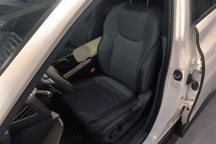 Used Lexus RZ 2023 450e All-Wheel Drive Luxury Edition