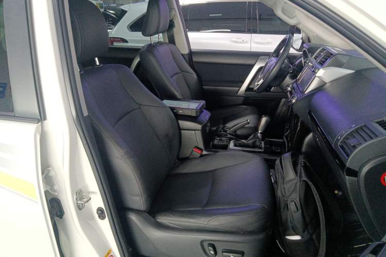 Used Toyota Prado 2015 2.7L Automatic Luxury Edition