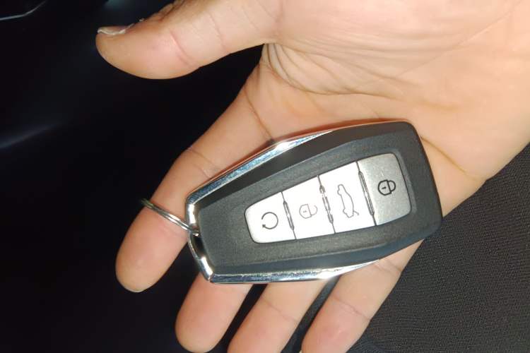 Used Geely Auto Haoyue L 2023 2.0T DCT Prestige Edition Interior 1