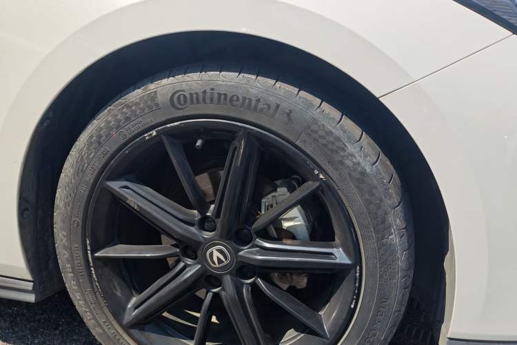 Used Changan UNI-V 2022 1.5T Prestige Version
