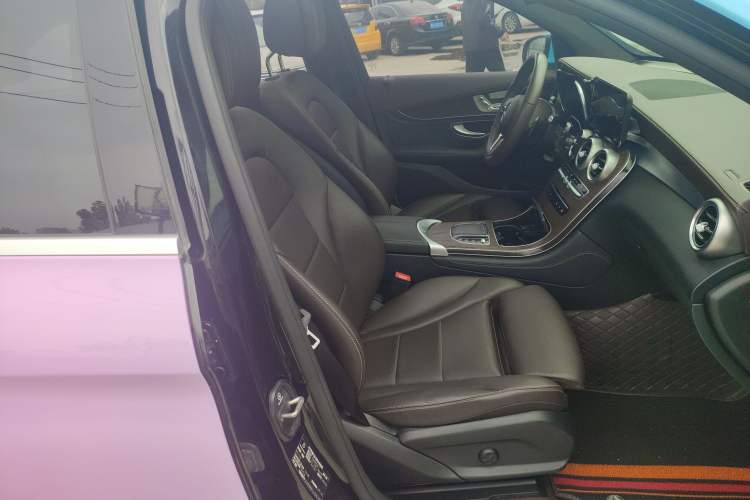 Used Mercedes-Benz GLC 2020 Facelift GLC 300 L 4MATIC Dynamic Edition Right Front Seat