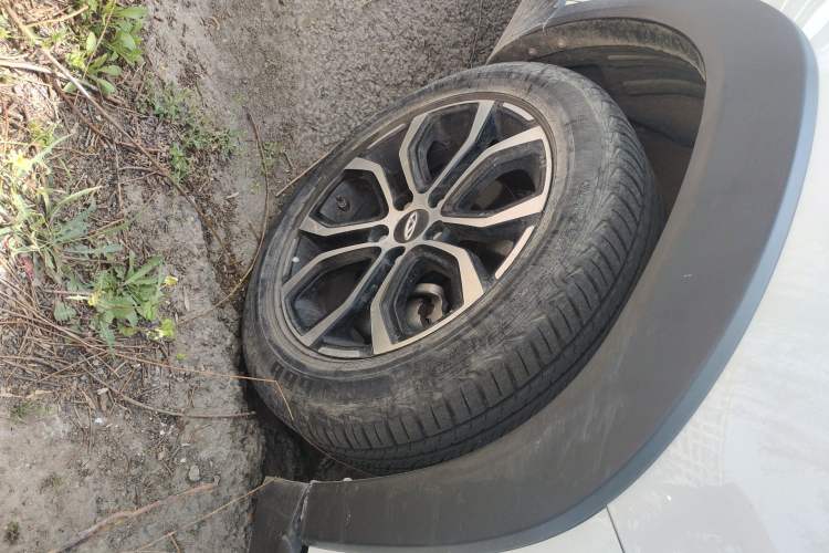 Used Chery Tiggo 3X 2018 1.5L Automatic Elite Edition Right Front Wheel Hub