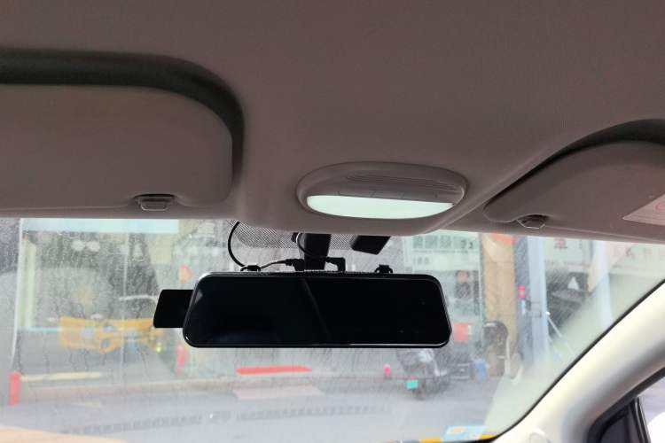 Used Chery Little Ant 2022 Revised Version Sweet Pink Edition Half-Sugar Version Lithium Iron Phosphate 30.7 kWh 30 kW 301 km
