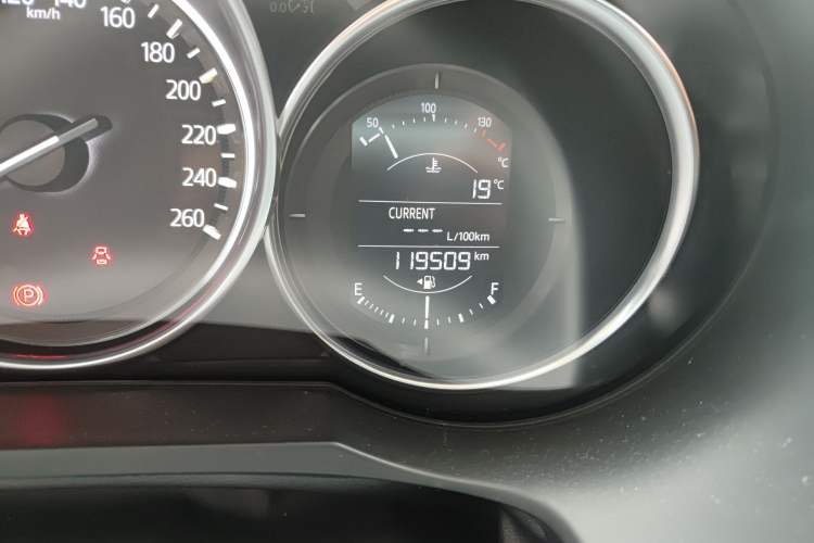 Used Mazda Atenza 2018 2.5L Skyactiv Sport Version China V Standard Odometer Close Up