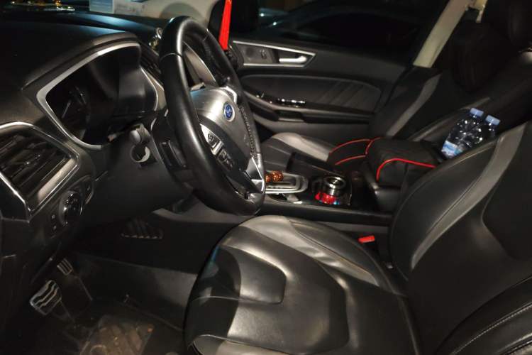 Used Ford Edge 2017 EcoBoost 245 Two-Wheel-Drive Sporty 7-Seater