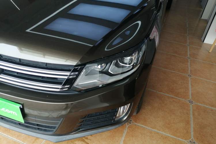 Used Volkswagen Tiguan 2015 1.8TSI Automatic Two-Wheel Drive Trend Edition Left Front Headlight