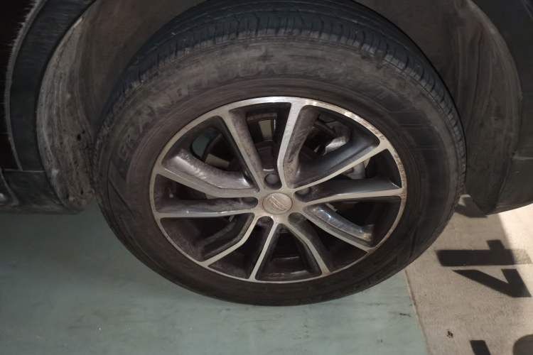 Used Geely Auto Emgrand X7 Sport 2018 1.8TD Automatic Two-Wheel Drive Zhiya Model