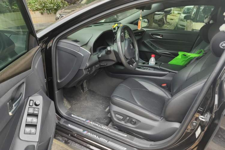 Used Toyota Avalon 2021 2.5L Luxury Edition Driver Seat