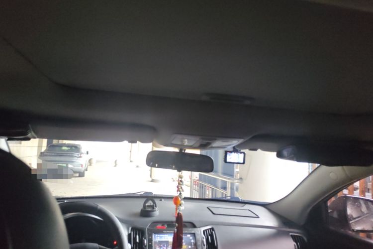 Used Kia Sportage R 2012 2.0L Automatic Two-Wheel Drive GL Trim
