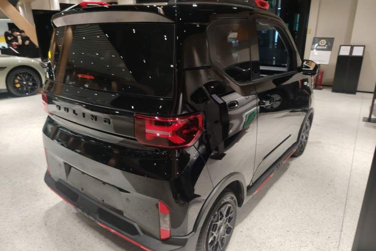 Used Wuling Hongguang MINIEV 2022 GAMEBOY 200km Gaming Edition with Lithium Iron Phosphate Rear Right 45 Deg