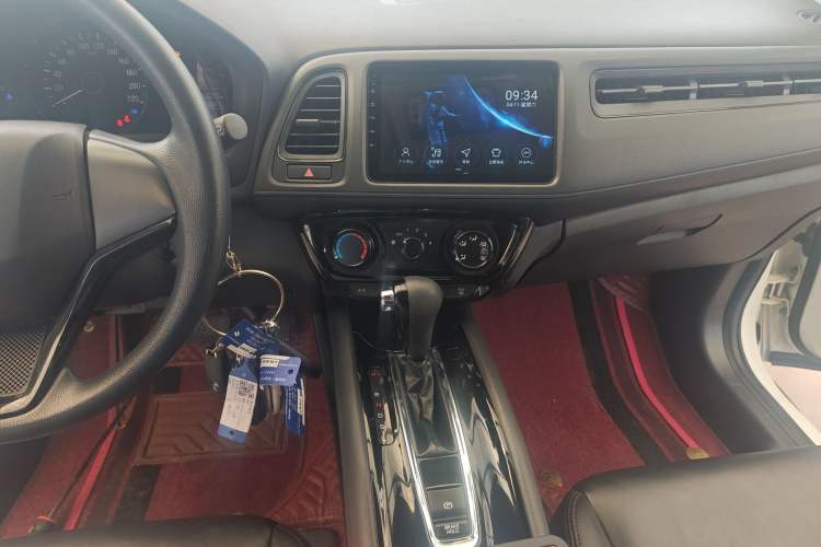 Used Honda Vezel 2020 1.5L CVT Elite Edition Audio And AC Panel