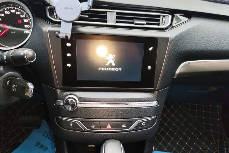 Used Peugeot 408 2014 1.8L Automatic Luxury Edition Audio And AC Panel