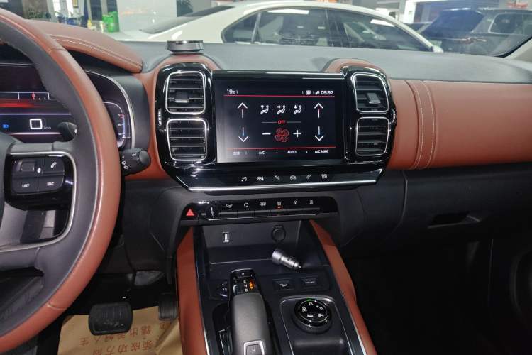 Used Citroen C5 AIRCROSS 2020 400THP Premium Edition Audio And AC Panel