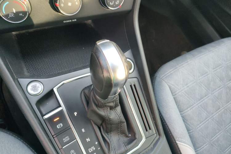 Used Volkswagen Lavida 2023 1.5L Automatic Full-Comfort Edition