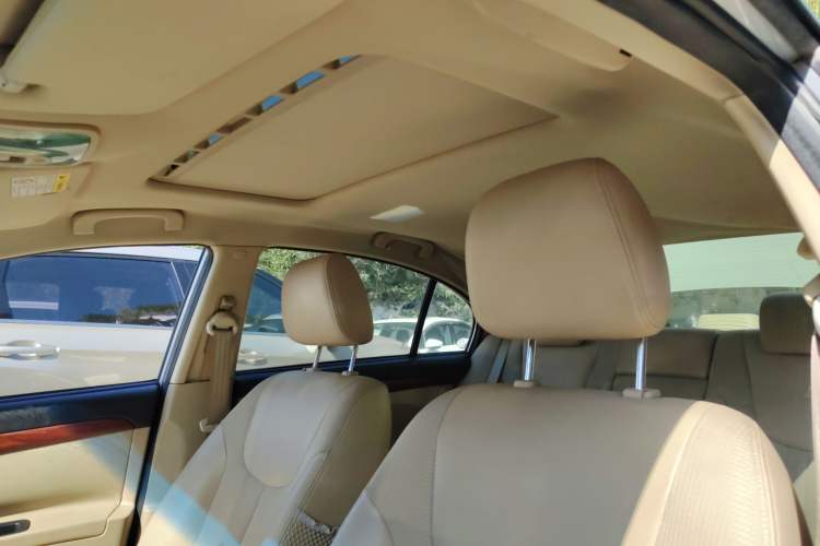 Used Roewe 350 2013 350C 1.5L Manual Swift Edition Headliner