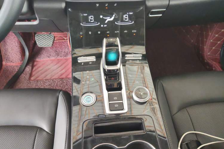 Used Chery Tiggo 8 PLUS 2022 Kunpeng Edition 390TGDI DCT Passion Version