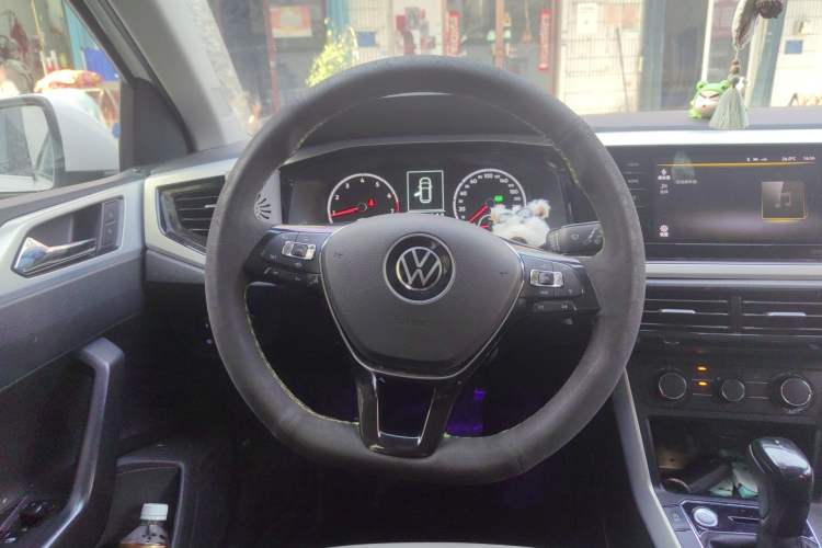 Used Volkswagen Polo 2021 Plus 1.5L Automatic Colorful Tech Edition Steering Wheel