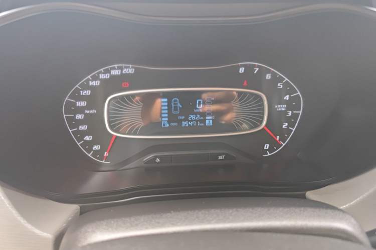 Used Baojun 510 2017 1.5L manual Comfort trim Instrument Cluster