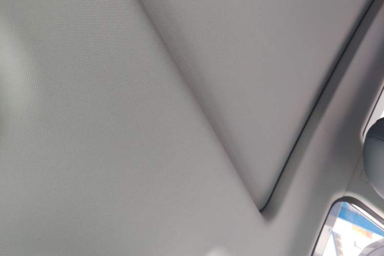 Used AION Y 2023 Younger Star Edition Headliner