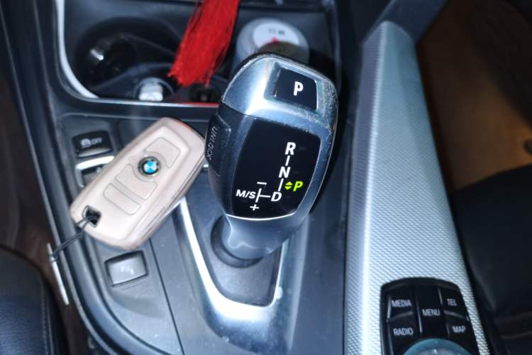 Used BMW 3 Series GT 2016 320i Design Package Edition Gear Lever