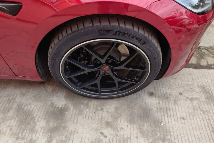 Used Tesla Model 3 2023 Long-Range All-Wheel-Drive Version